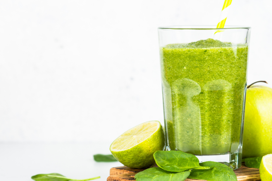 Licuado detox verde para desintoxicación post navideña
